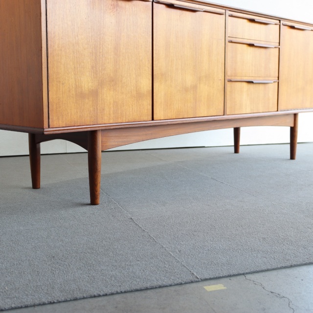 モリスオブグラスゴーMORRIS OF GLASGOWのサイドボード