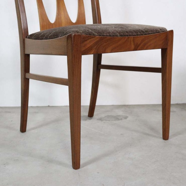 木製のヴィンテージダイニングチェア、茶色、座面はウール、022024a