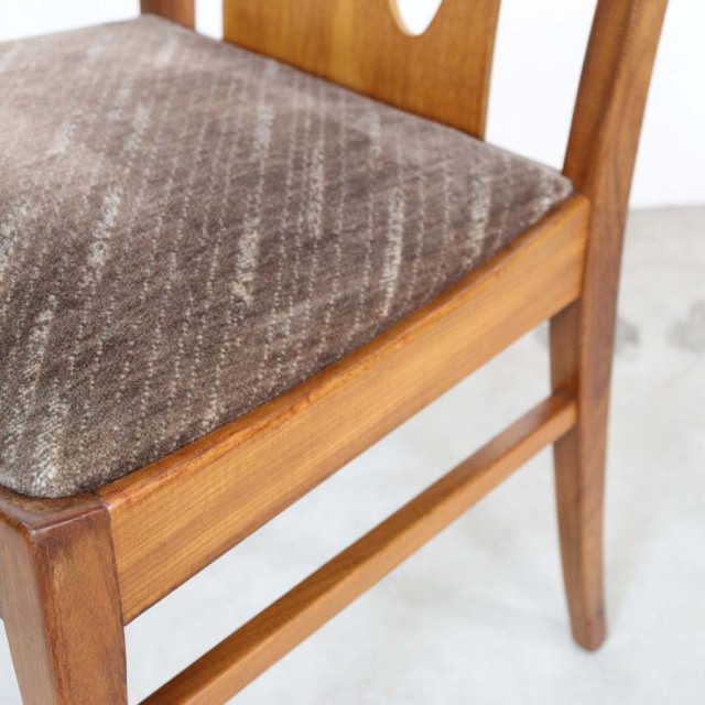 木製のヴィンテージダイニングチェア、茶色、座面はウール、022024a