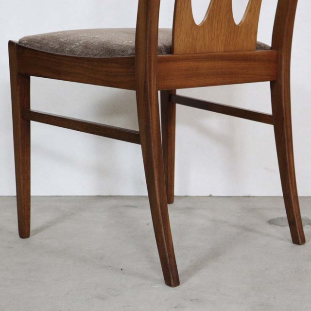 木製のヴィンテージダイニングチェア、茶色、座面はウール、022024c