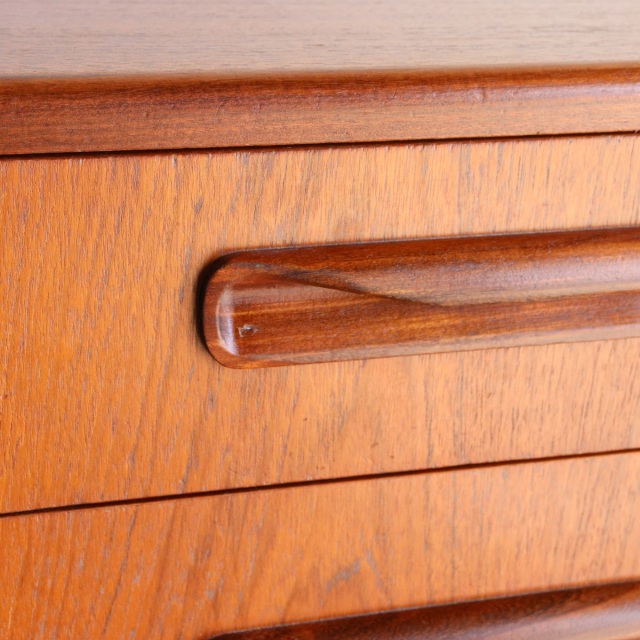 ジープランG-PLANのデスク