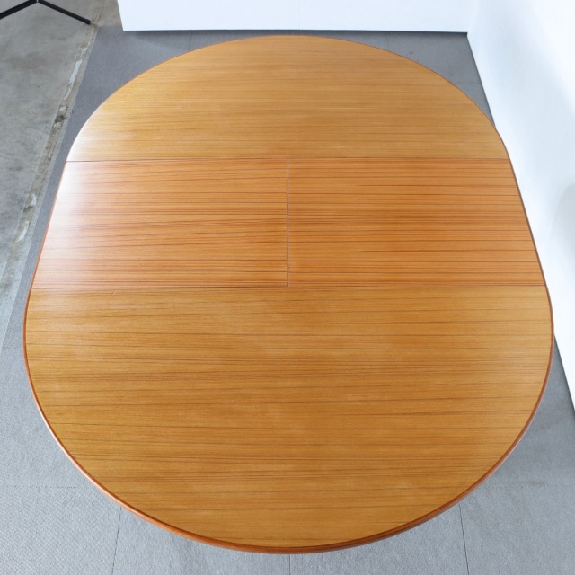 北欧レトロ 木製ラウンドテーブル ダイニングテーブル ラバーウッド ビンテージ 北欧レトロ 木製ラウンドテーブル ダイニングテーブル ラバーウッド