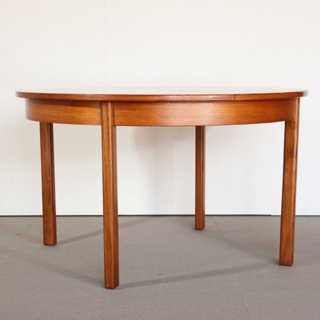 ラウンドダイニングテーブル| 英国ヴィンテージ家具 | 【ミーハーな