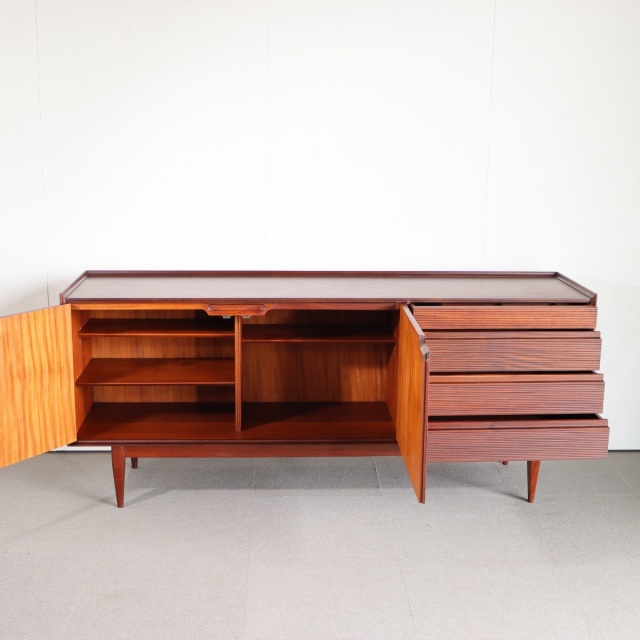 リチャードホーンビーRICHARD HORNBYのサイドボード