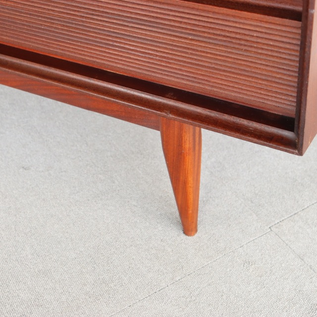 リチャードホーンビーRICHARD HORNBYのサイドボード