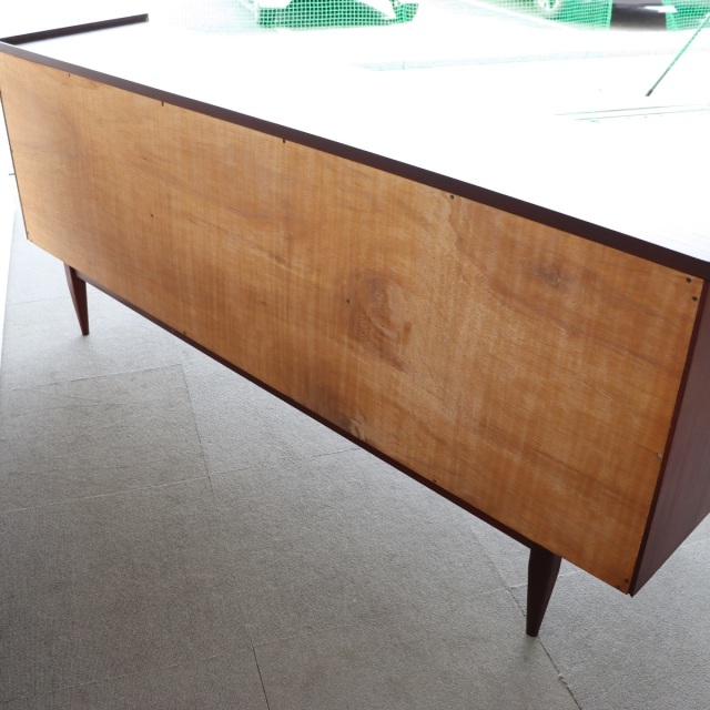 リチャードホーンビーRICHARD HORNBYのサイドボード