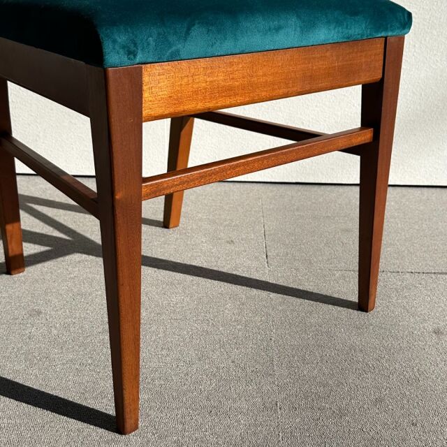 アルフレッドコックスのダイニングチェア