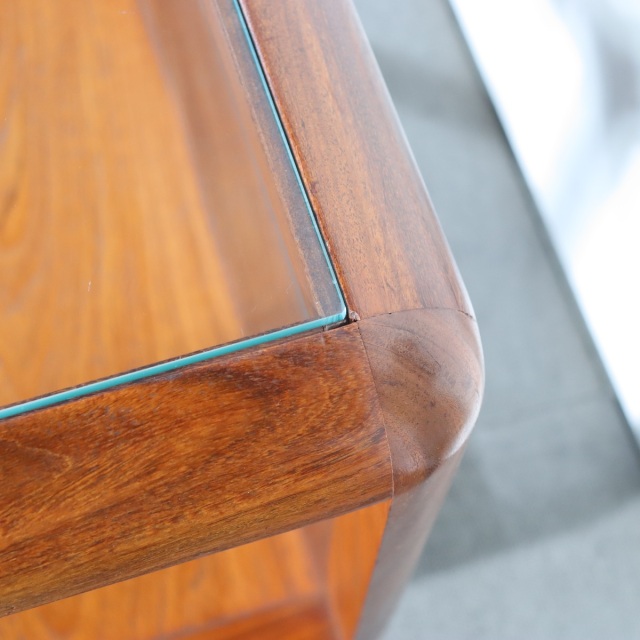 ジープランG-PLANのコーヒーテーブル