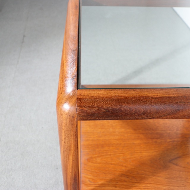 ジープランG-PLANのコーヒーテーブル