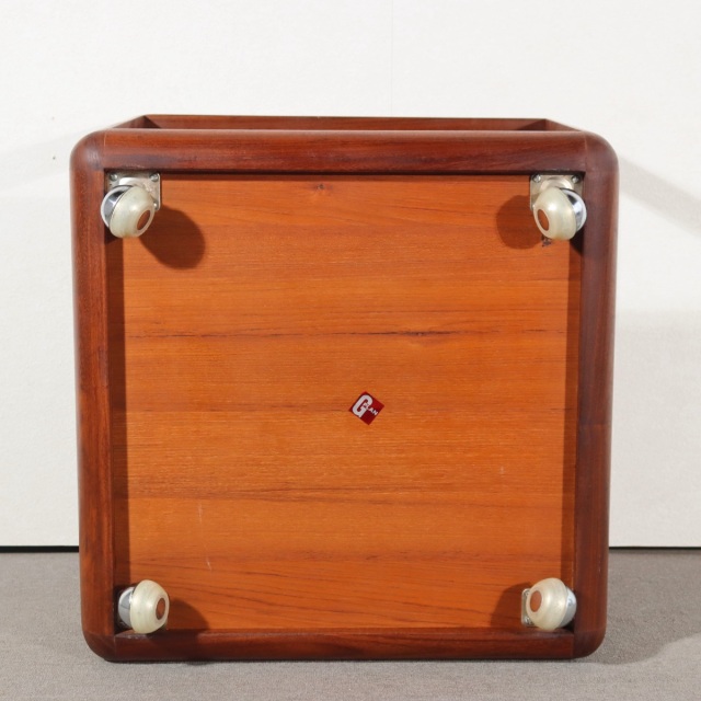 ジープランG-PLANのコーヒーテーブル