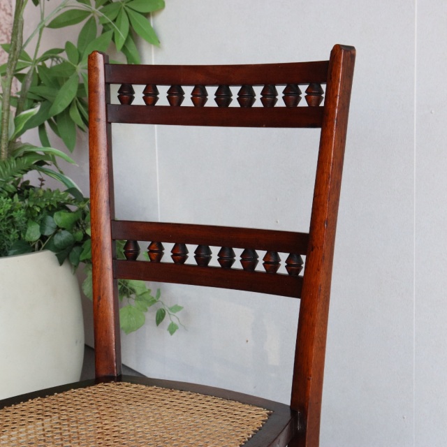 ビクトリアンVICTORIANのベッドルームチェア