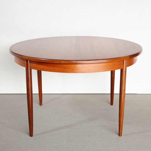 G-PLAN(ジープラン)ラウンドダイニングテーブル| ヴィンテージ家具