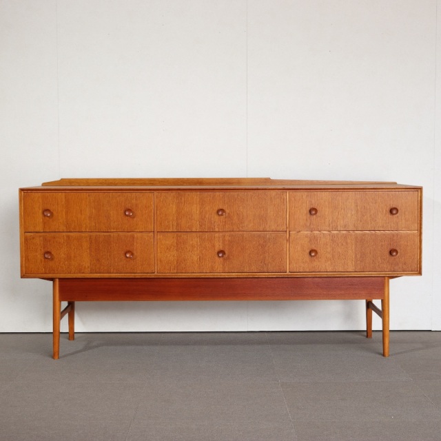 MEREDEW(メレデュー)サイドボード| ヴィンテージ家具