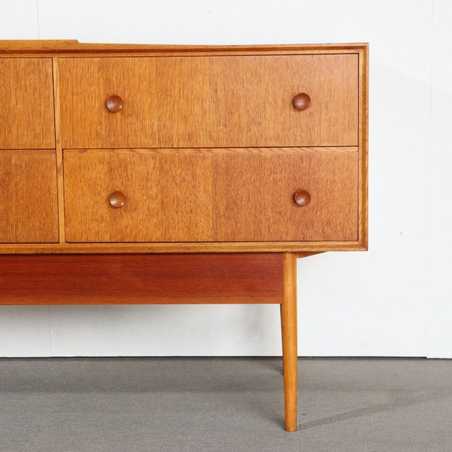 MEREDEW(メレデュー)サイドボード| ヴィンテージ家具