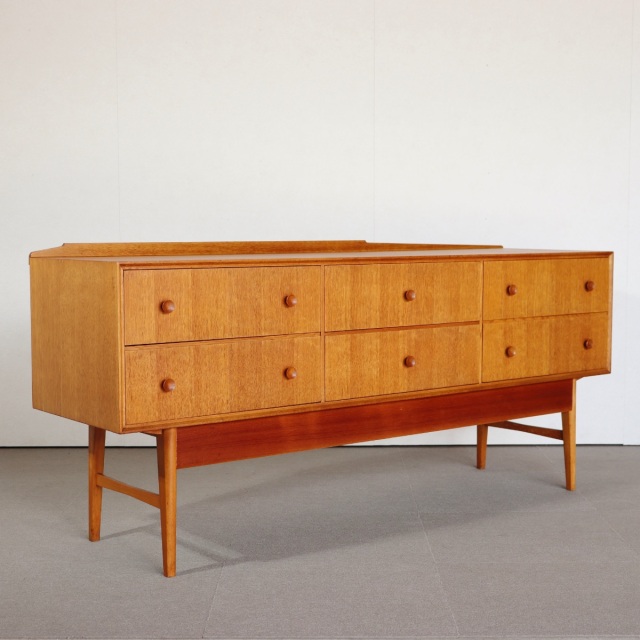 MEREDEW(メレデュー)サイドボード| ヴィンテージ家具