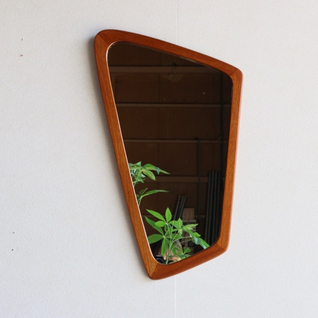 英国ヴィンテージのチークミラー