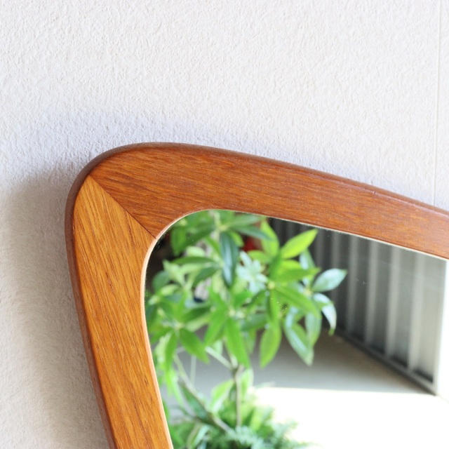 英国ヴィンテージのチークミラー