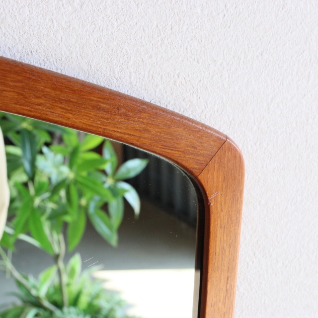 英国ヴィンテージのチークミラー