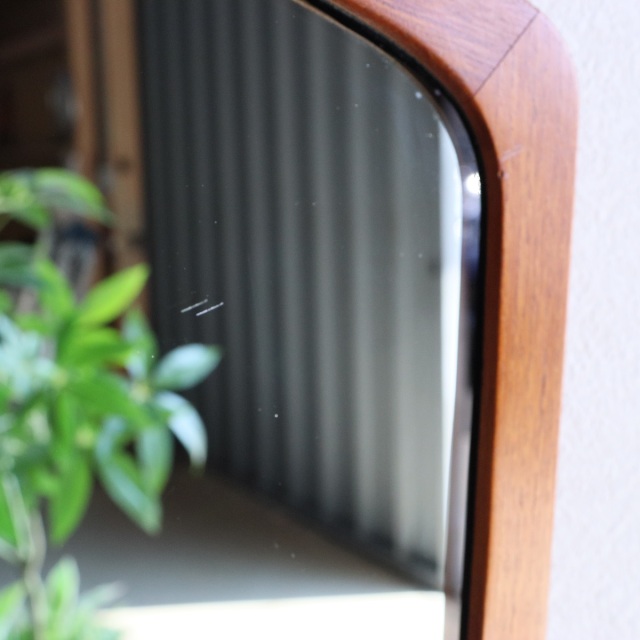 英国ヴィンテージのチークミラー