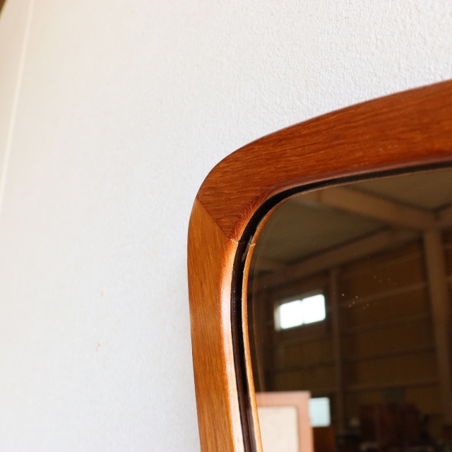 英国ヴィンテージのチークミラー