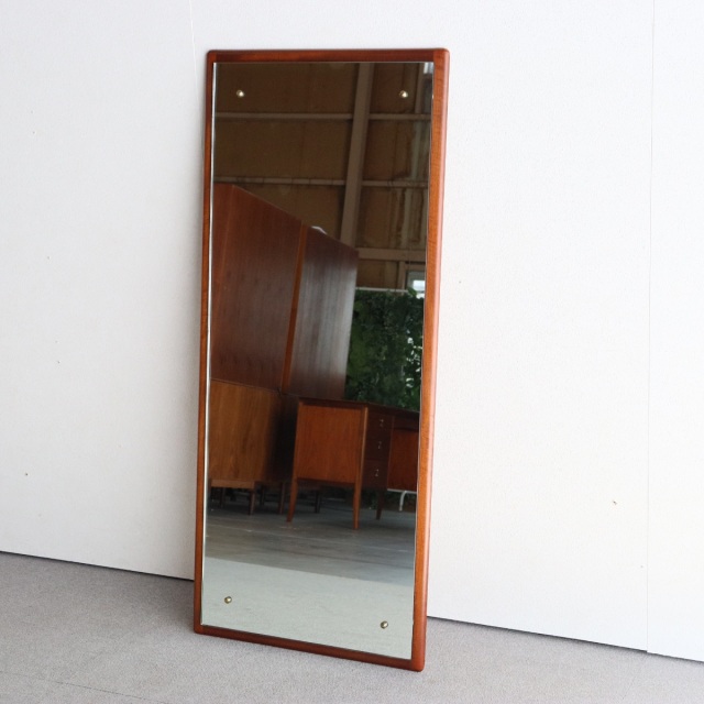 英国ヴィンテージのチークミラー