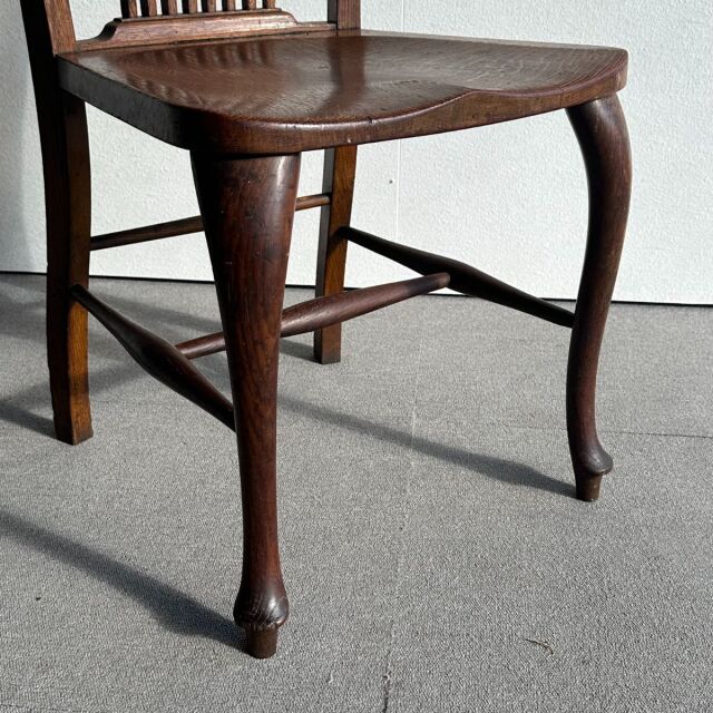 1920年代のアンティークチェア