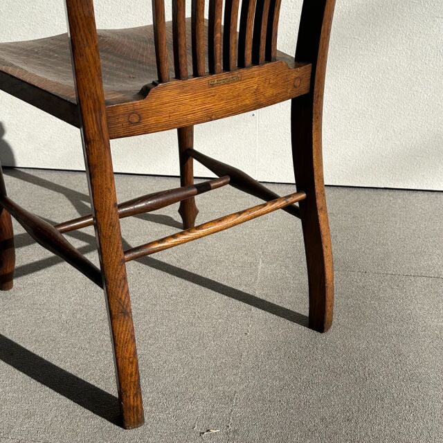1920年代のアンティークチェア