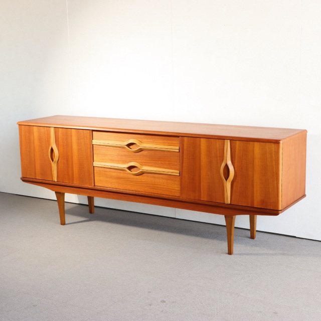 Stonehill(ストーンヒル) 英国 ヴィンテージ サイドボード(401) ストーンヒル STONEHILL ヴィンテージ サイドボード #74801 – camori