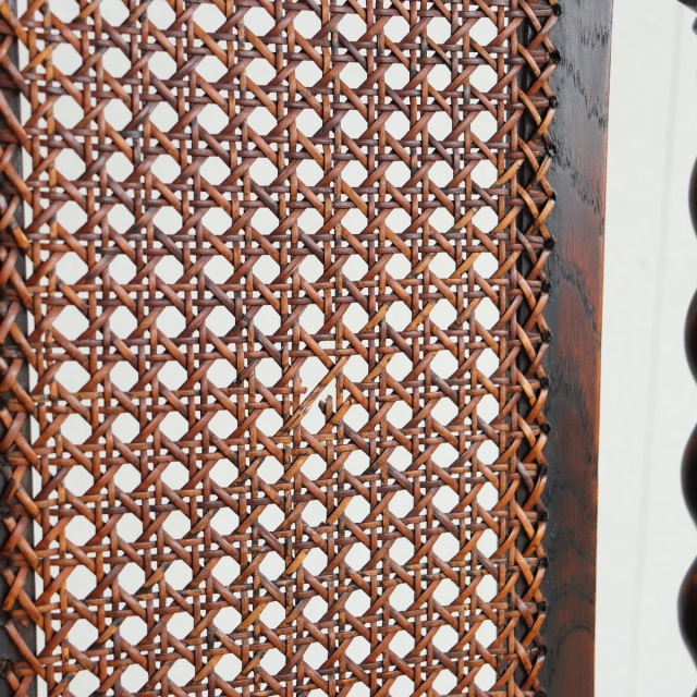 英国ヴィンテージのオーク材の籐製背もたれチェア