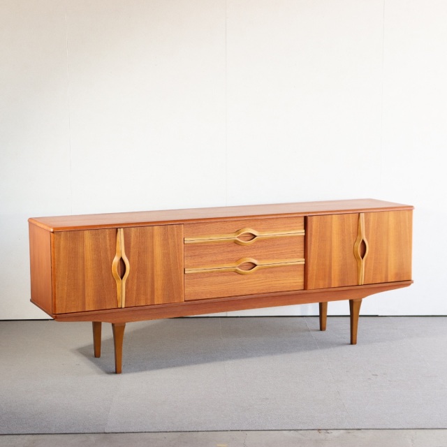 88445☆STONEHILL サイドボード リビングボード AVボード 88445