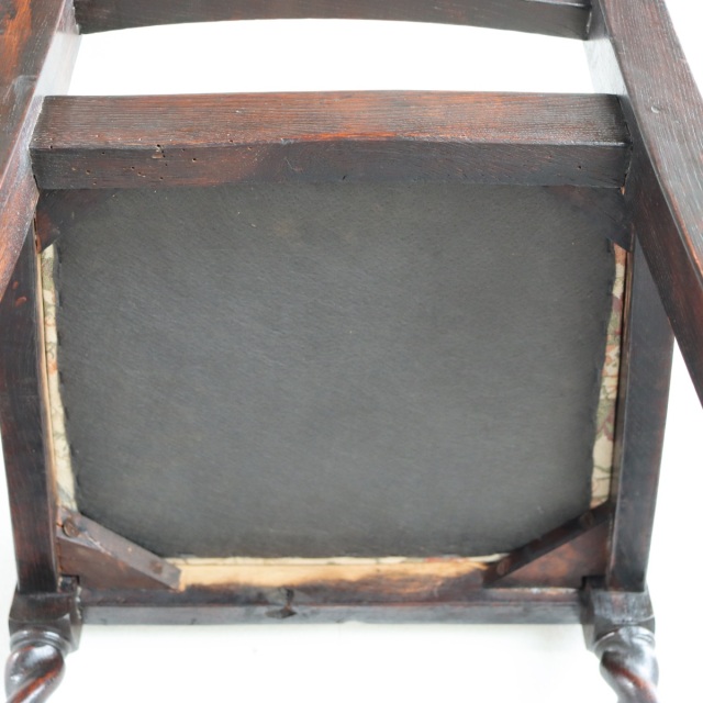 英国ヴィンテージのオーク材の籐製背もたれチェア