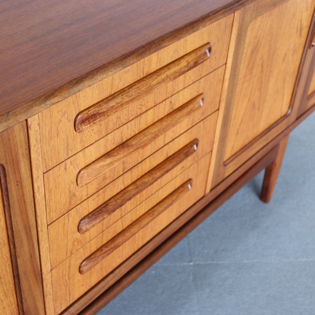 ジープランサイドボード