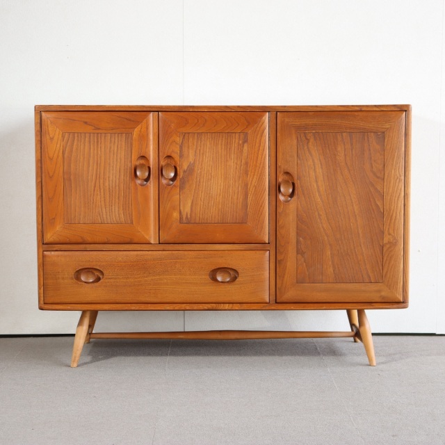 アーコールErcolのサイドボード