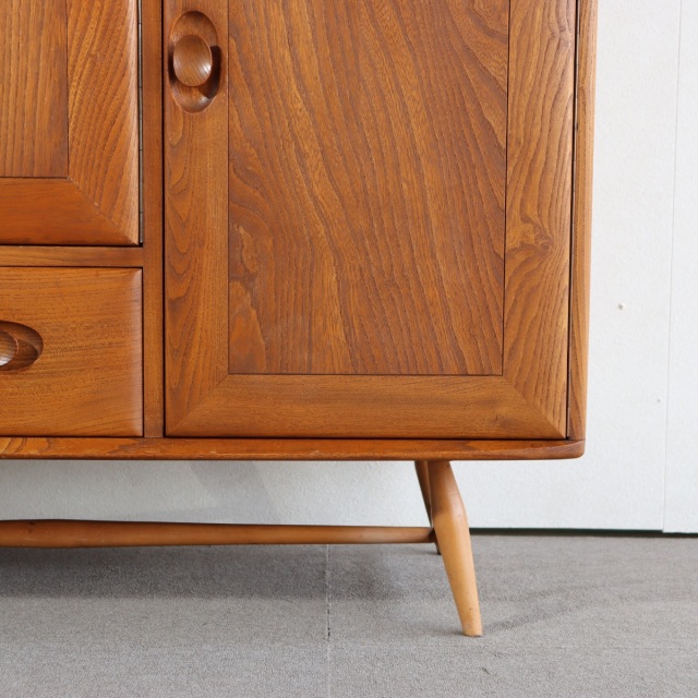 アーコールErcolのサイドボード