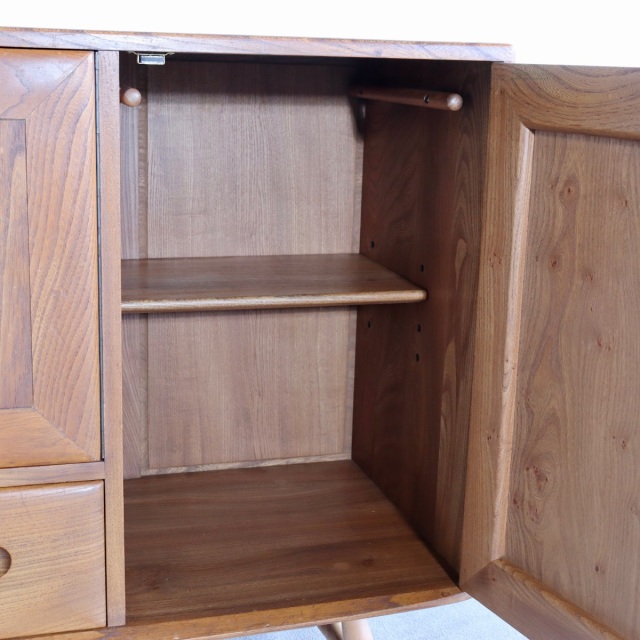 アーコールErcolのサイドボード