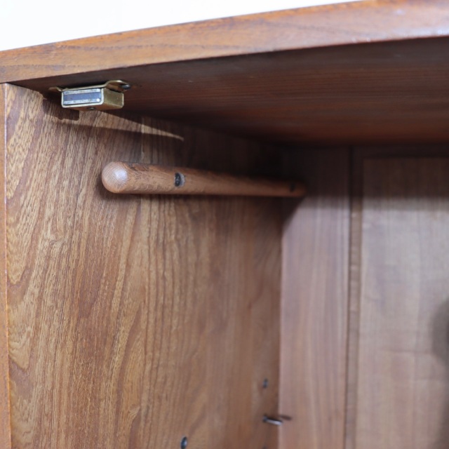 アーコールErcolのサイドボード