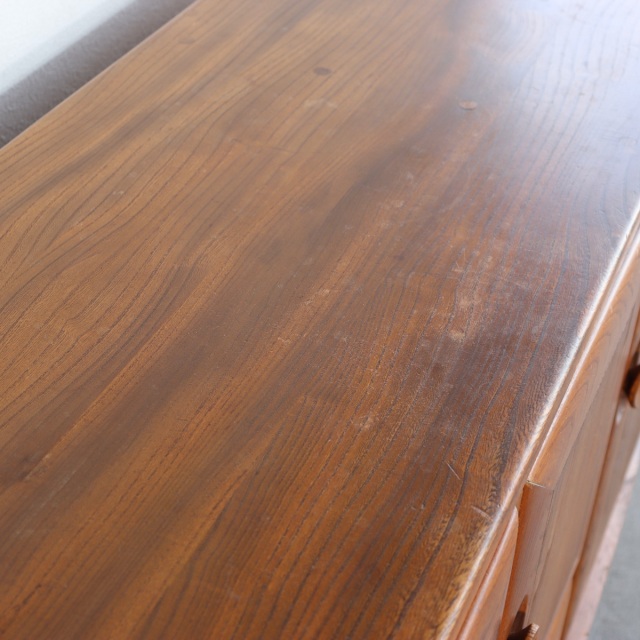 アーコールErcolのサイドボード