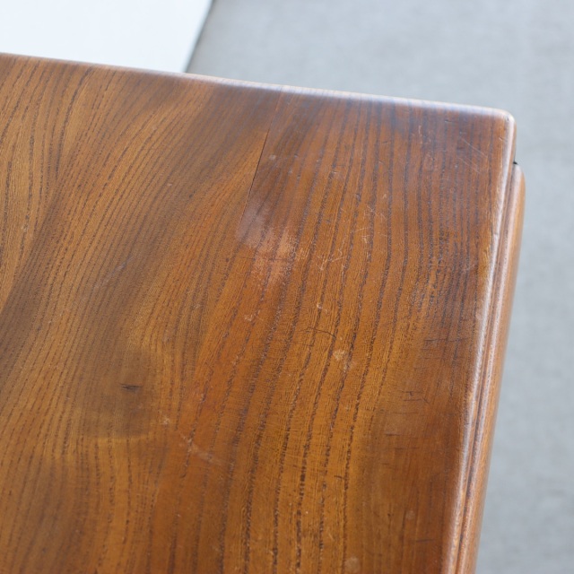 アーコールErcolのサイドボード