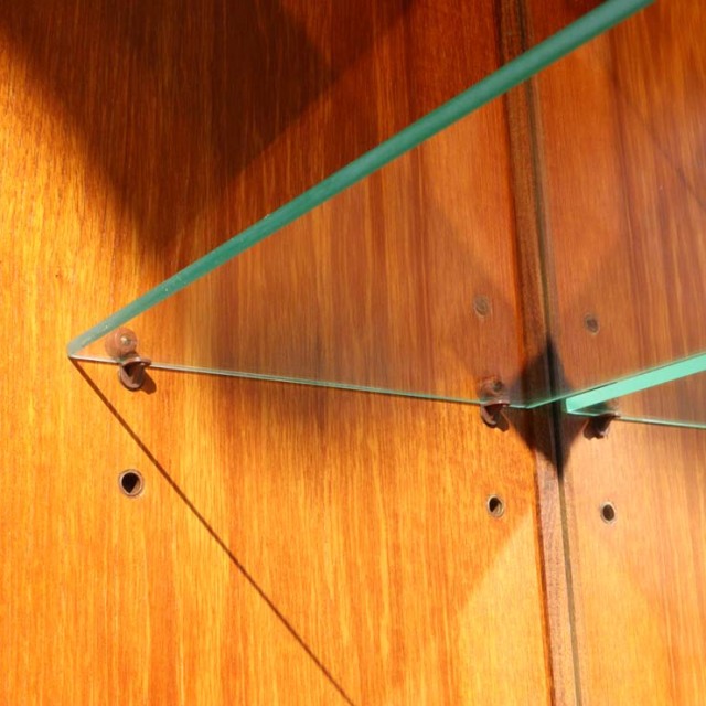 酒豪職人。ターニッジTURNIDGEのキャビネット