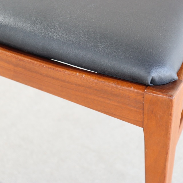 ジープランG-PLANのダイニングチェア