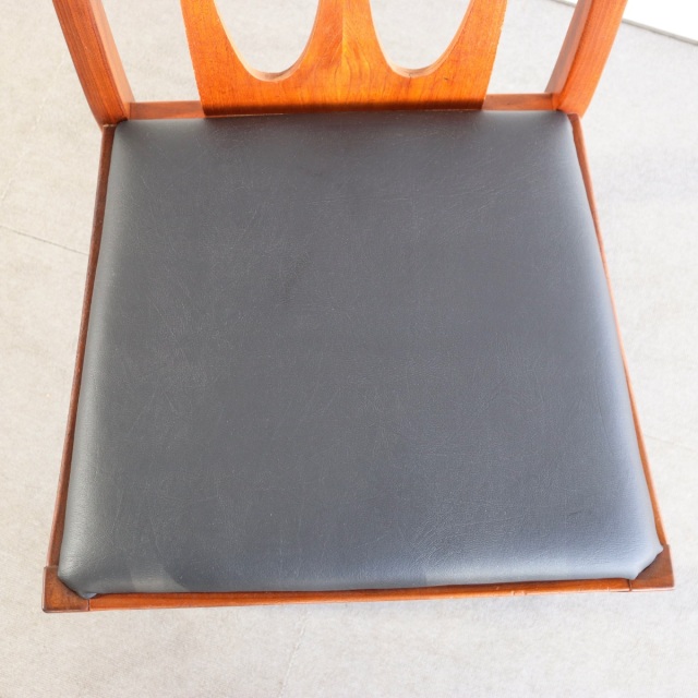 ジープランG-PLANのダイニングチェア