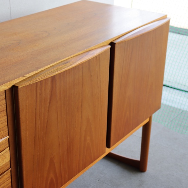 マッキントッシュMacintoshのサイドボード