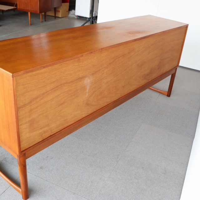 マッキントッシュMacintoshのサイドボード