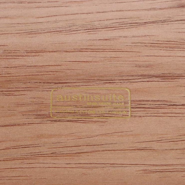 脚のある木製ヴィンテージサイドボード　24002