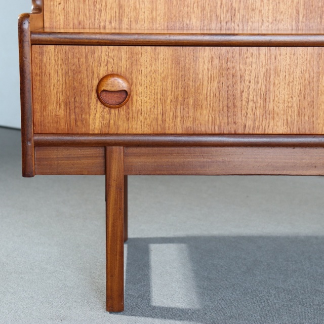 イタリア　象嵌　キャビネット　オールドヴィンテージ フランス アンティーク ガラスキャビネット – フランス、ヨーロッパの