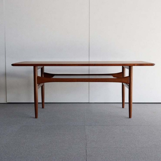 木製のヴィンテージコーヒーテーブル　24010