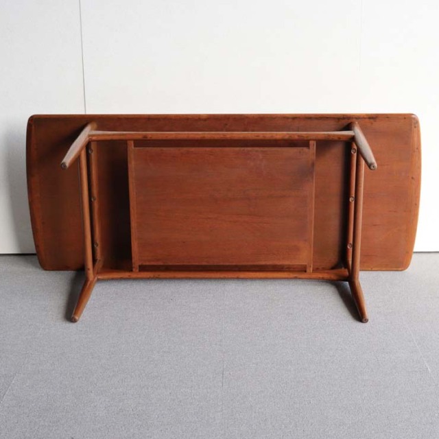 木製のヴィンテージコーヒーテーブル　24010