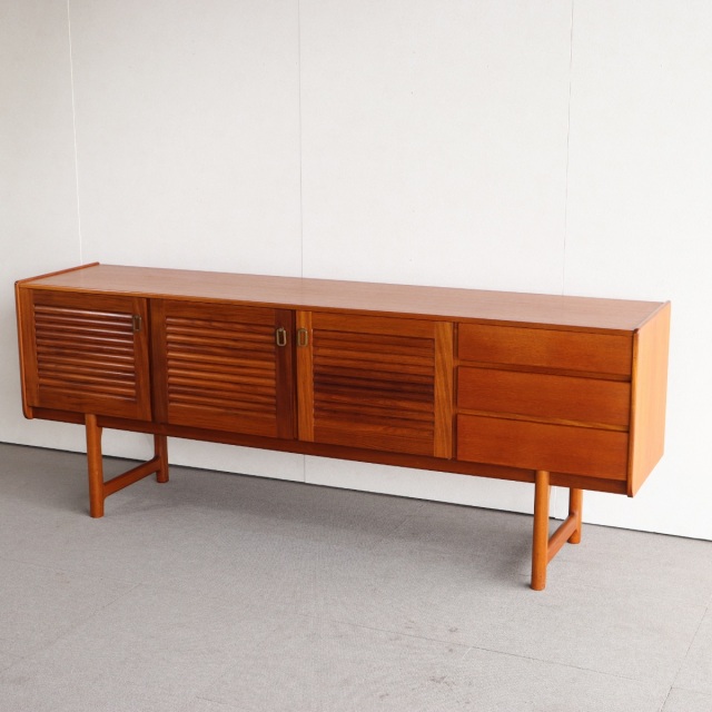 マッキントッシュMacintoshのサイドボード