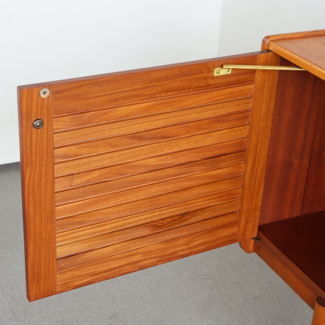 マッキントッシュMacintoshのサイドボード