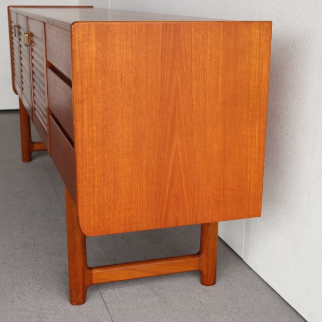 マッキントッシュMacintoshのサイドボード